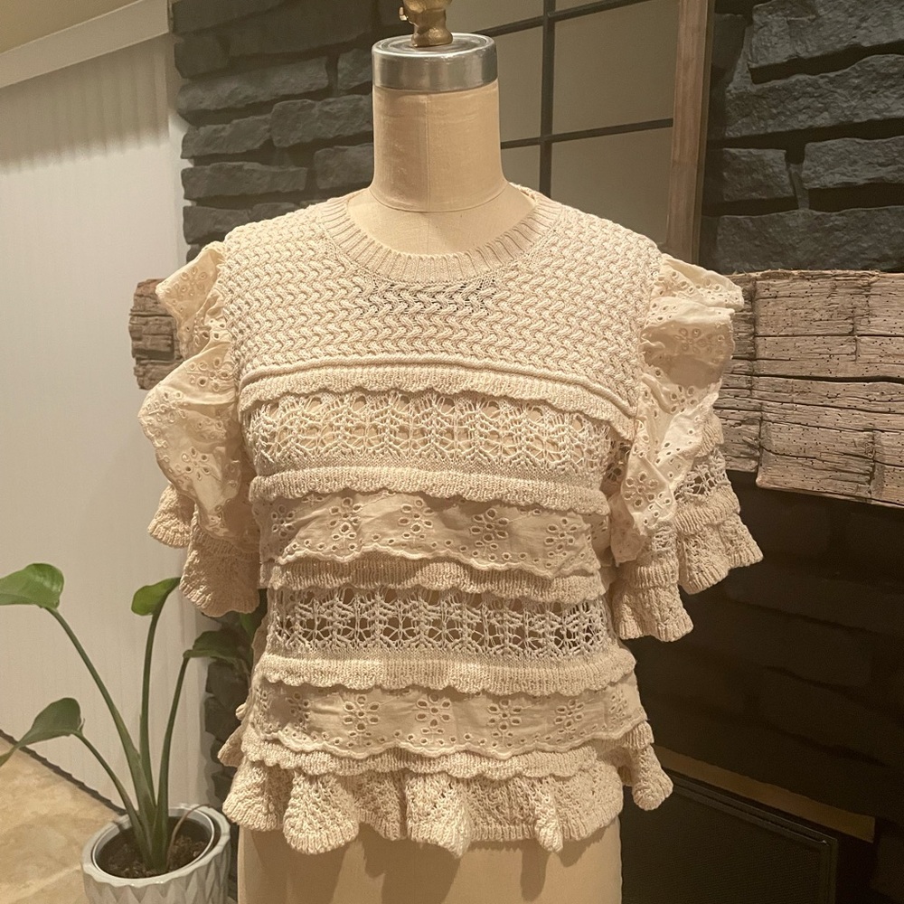 Zara pointelle knit ruffle short sleeve cream sweater top L. Never worn.